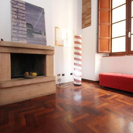 Logge Del Papa Apartment Сиена Екстериор снимка