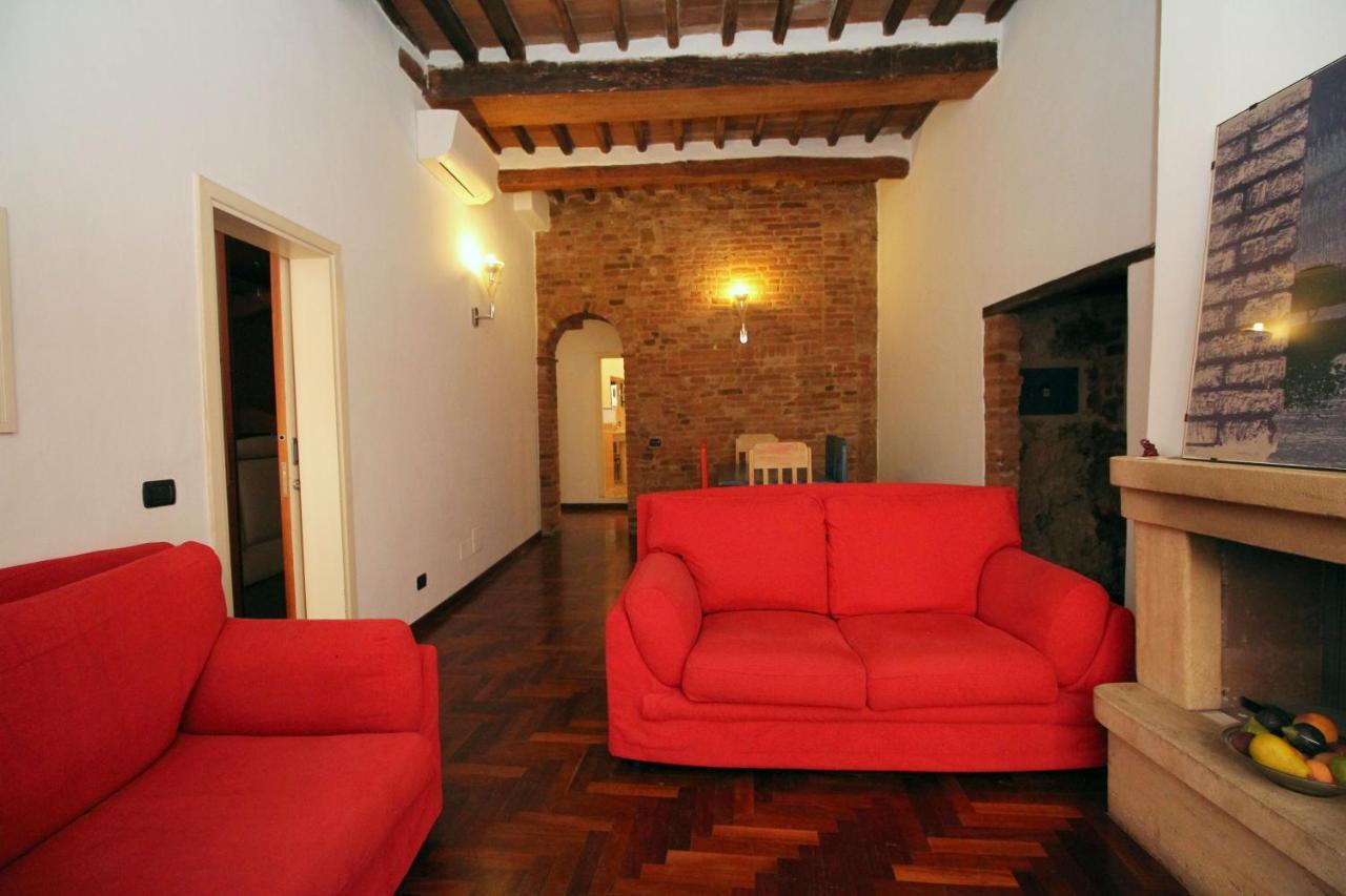 Logge Del Papa Apartment Сиена Екстериор снимка