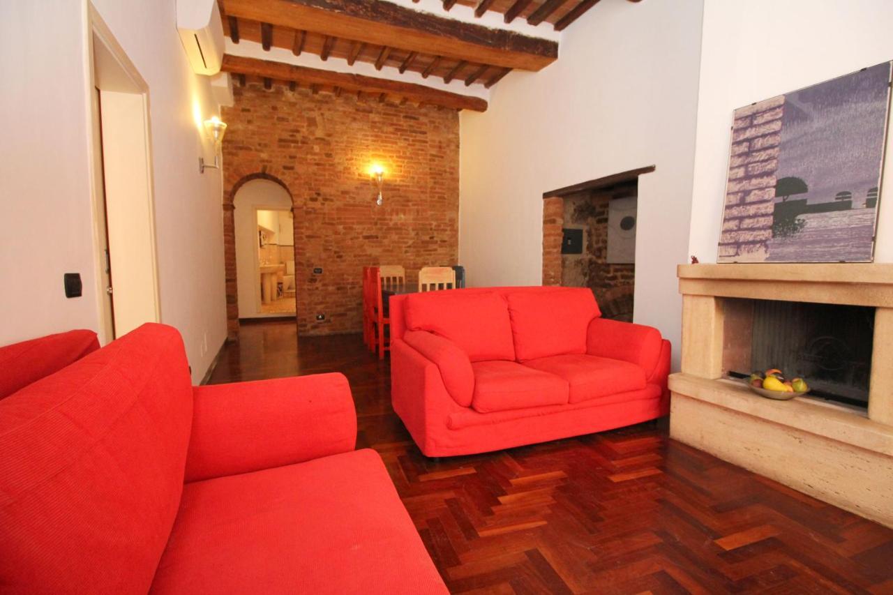 Logge Del Papa Apartment Сиена Екстериор снимка