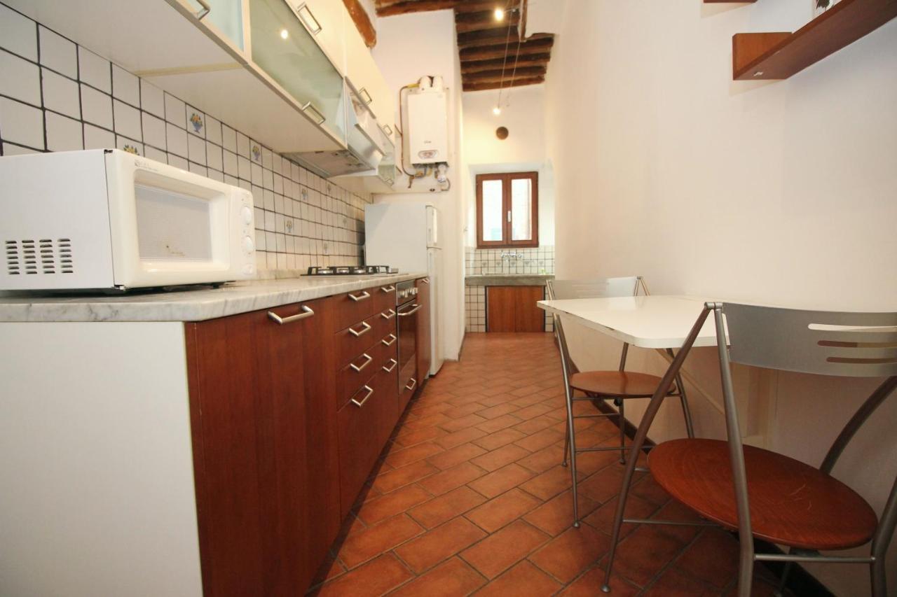 Logge Del Papa Apartment Сиена Екстериор снимка