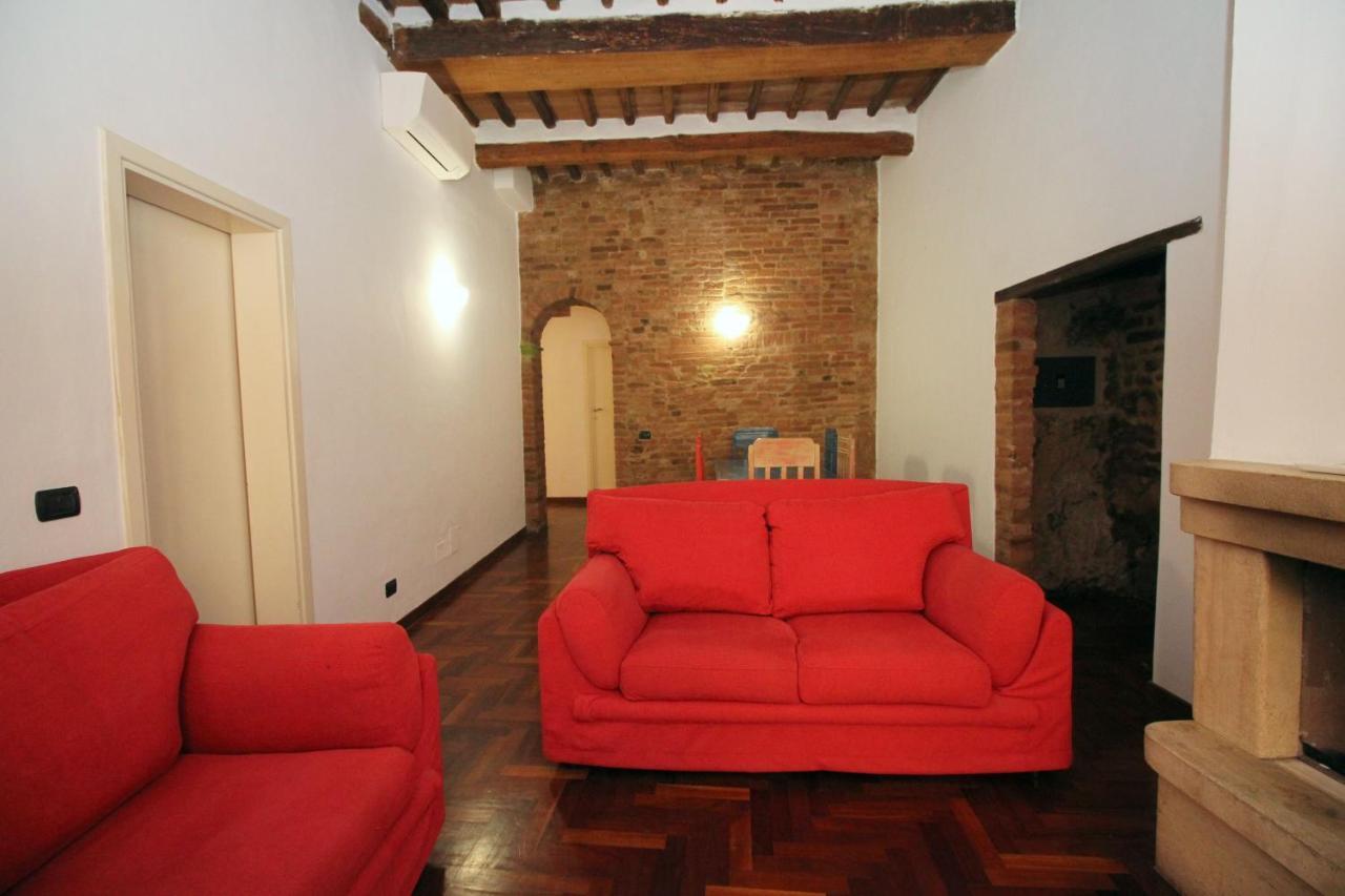 Logge Del Papa Apartment Сиена Екстериор снимка